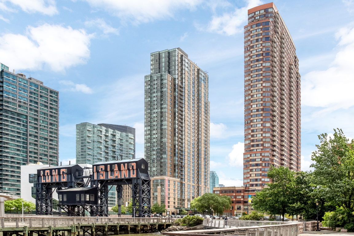 4-74 48th Avenue 14M Hunters Point Queens NY 11109