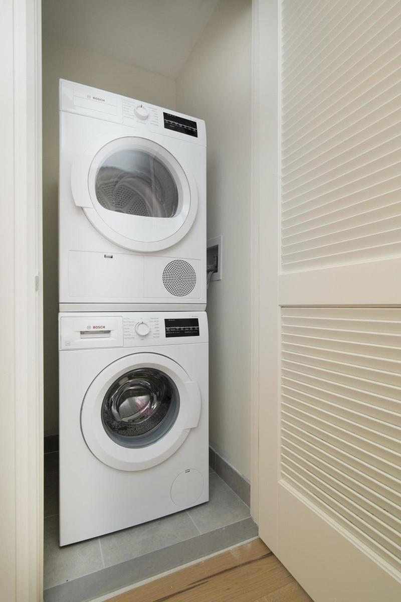 25-21 43rd Avenue 203 Court Square Queens NY 11101